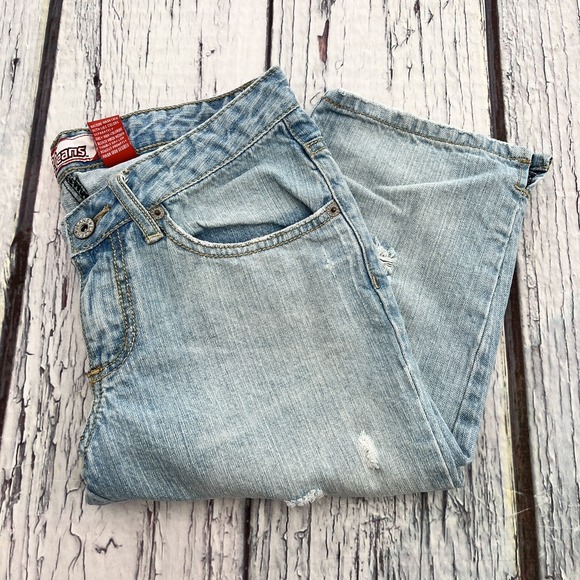 Lazer Jeans Junior Size 9 Distressed Denim Shorts Capri Light Wash Cotton - Picture 3 of 10